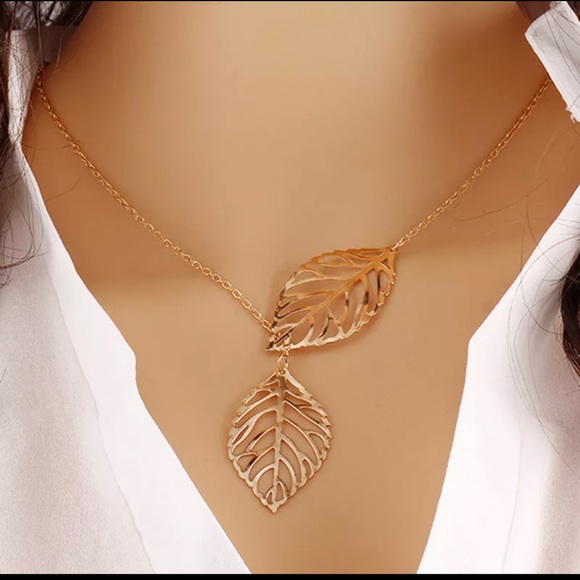 ❤️❤️Adjustable Double Leaf Necklace❤️❤️ - Picture 3 of 3
